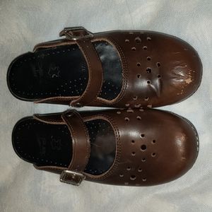 Dansko 37 (6.5-7.5)